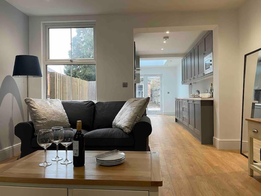 May Cottage In Stratford Upon Avon מראה חיצוני תמונה
